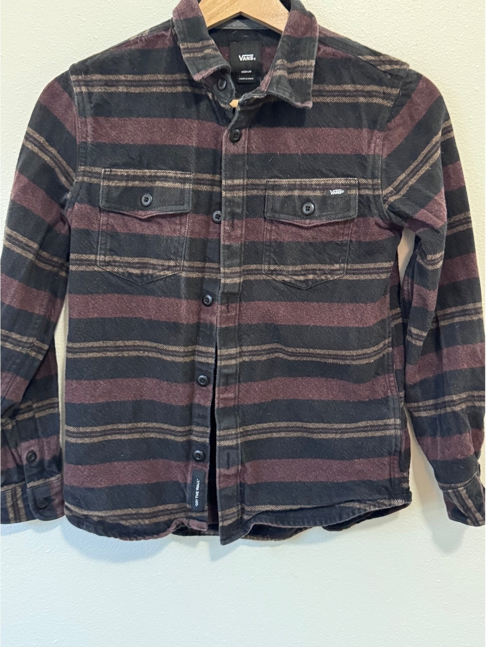 Vans Medium Flannel Button-Up Shirt with Striped Pattern